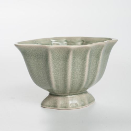 CERAMIC VASE - OVAL SCALLOP - GREY 9CM